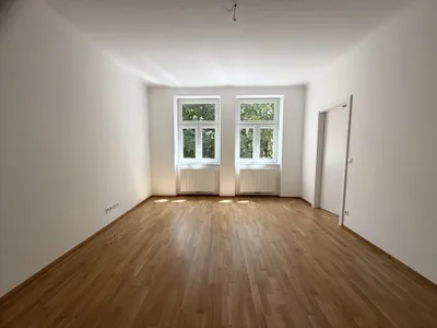 NAHE Schloss Liesing - Großzügige, sanierte 2- Zimmer-Wohnung – Bild 3
