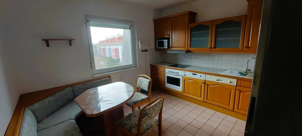 Sonniges 3‑Zimmer‑Dachgeschoss mit Loggia & Stellplatz - sofort einziehen & wohlfühlen - Ansicht 2