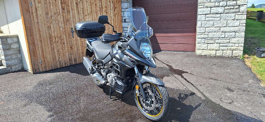 Suzuki V-Strom 650 XT ABS Tourer