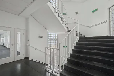Gewerbeimmobilie mieten in Wien – 900 m², € 10 – Bild 16 von 17