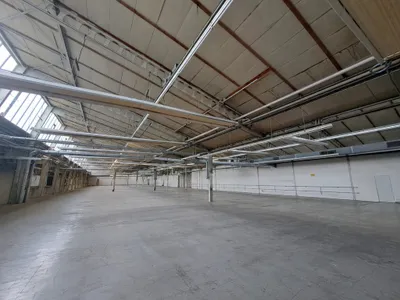 Gewerbeimmobilie mieten in Baden – 3 400 m², € 13.600 – Bild 1 von 7