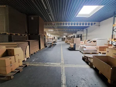 Gewerbeimmobilie mieten in Baden – 3 400 m², € 13.600 – Bild 3 von 7