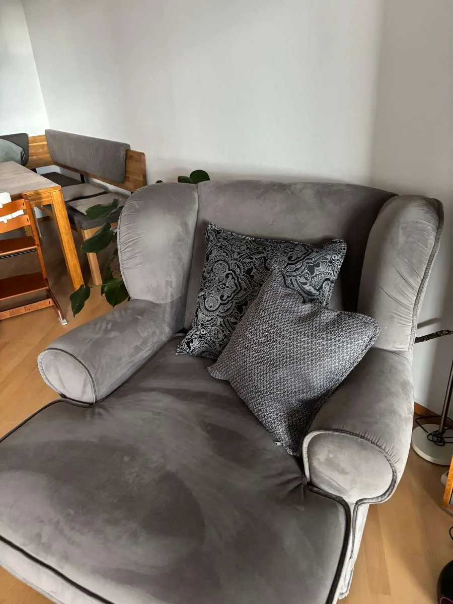 Neuwertiger Großer Ohrensessel / Couchsessel / XXL Sessel von Mömax, € 125,- (1140 Wien)