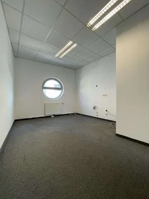 Gewerbeimmobilie mieten in Linz – 327 m², € 2.169 – Bild 9 von 13