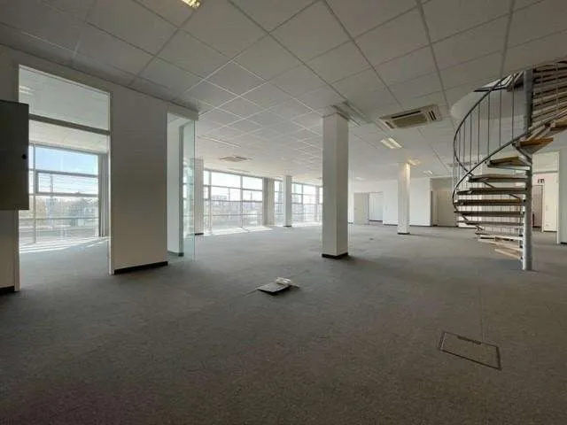 2 Monate mietfrei!!! Klimatisiertes Büro mit ca. 327 m² Nutzfläche - Ansicht 2