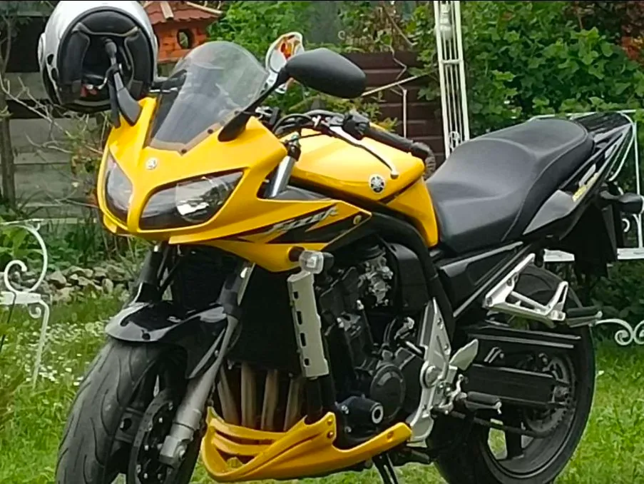 Yamaha FZS