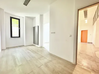 9-Zimmer-Gewerbeimmobilie mieten in Wien – 179 m², € 1.990 – Bild 9 von 15