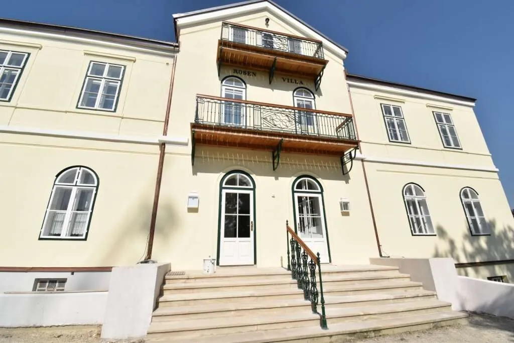 156,71m² Büro mit Terrasse in der Rosenvilla! - Ansicht 2