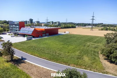 Immobilie kaufen in Wels-Land – 4 400 m², € 660.000 – Bild 4 von 8
