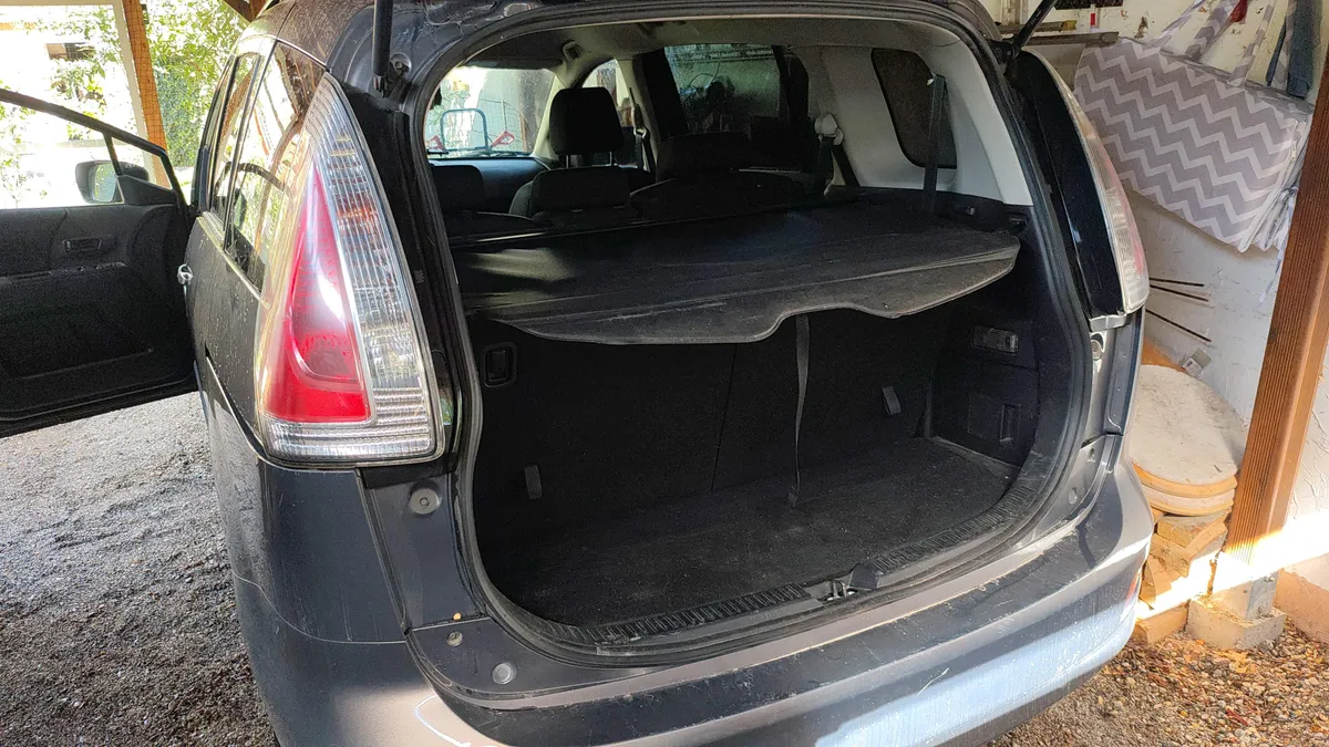 Mazda Mazda5 2008 photo 3