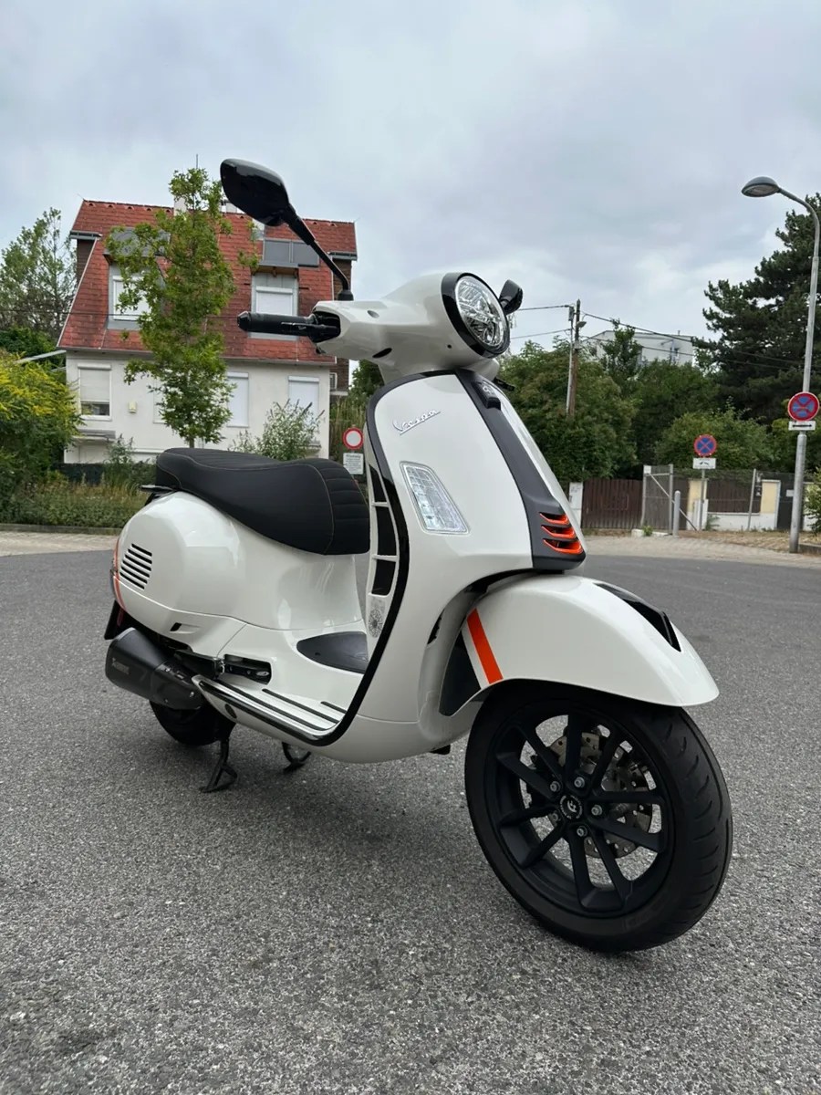 Vespa GTS