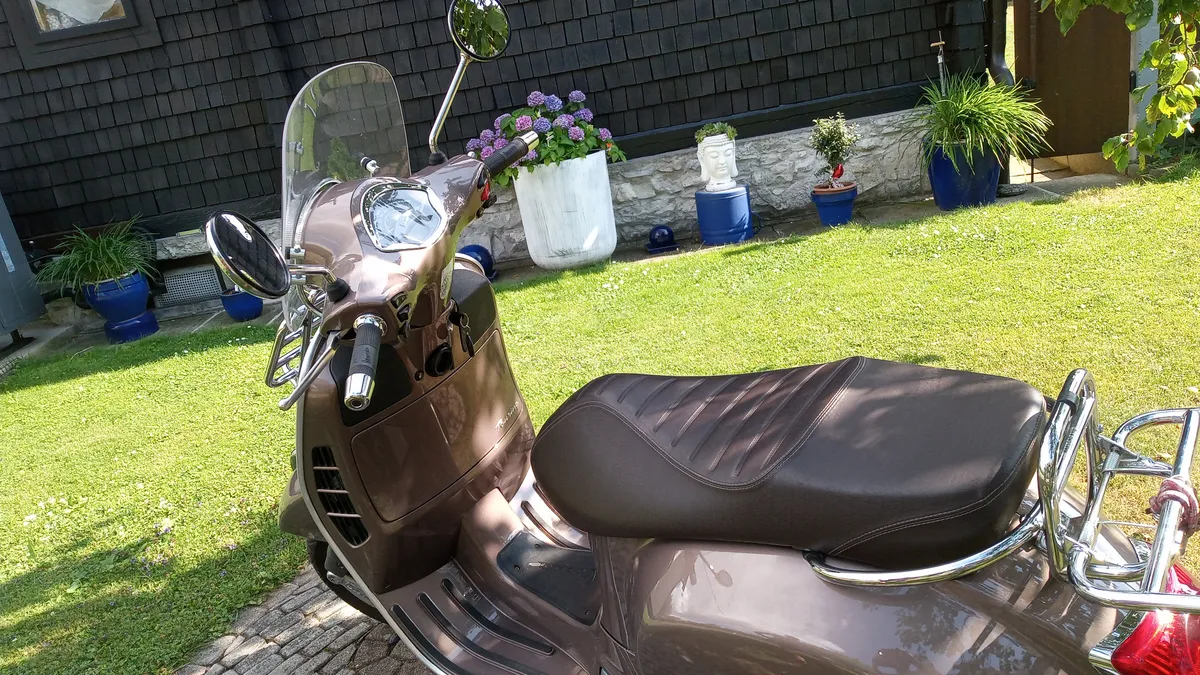 Vespa GTS