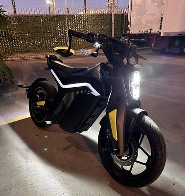 NAXEON I AM PRO - 110 KM/H inkl. Seitenkoffer -...