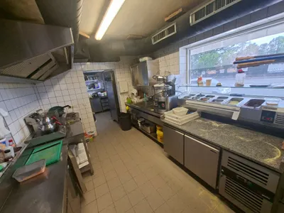 5-Zimmer-Gewerbeimmobilie mieten in Gänserndorf – 200 m², € 1.976 – Bild 12 von 13
