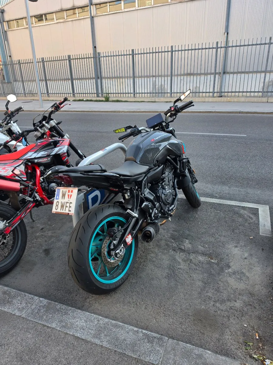 yamaha-mt-07-quickshifter-naked-bike-willhaben