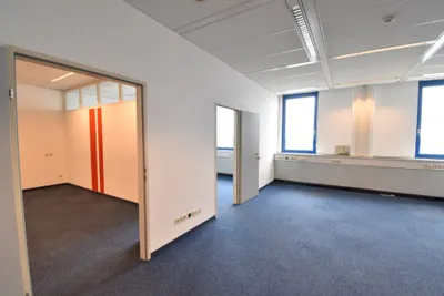 3-Zimmer-Gewerbeimmobilie mieten in Mödling – 108 m², € 1.491