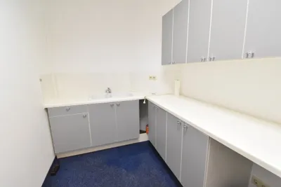 3-Zimmer-Gewerbeimmobilie mieten in Mödling – 108 m², € 1.491 – Bild 9 von 10
