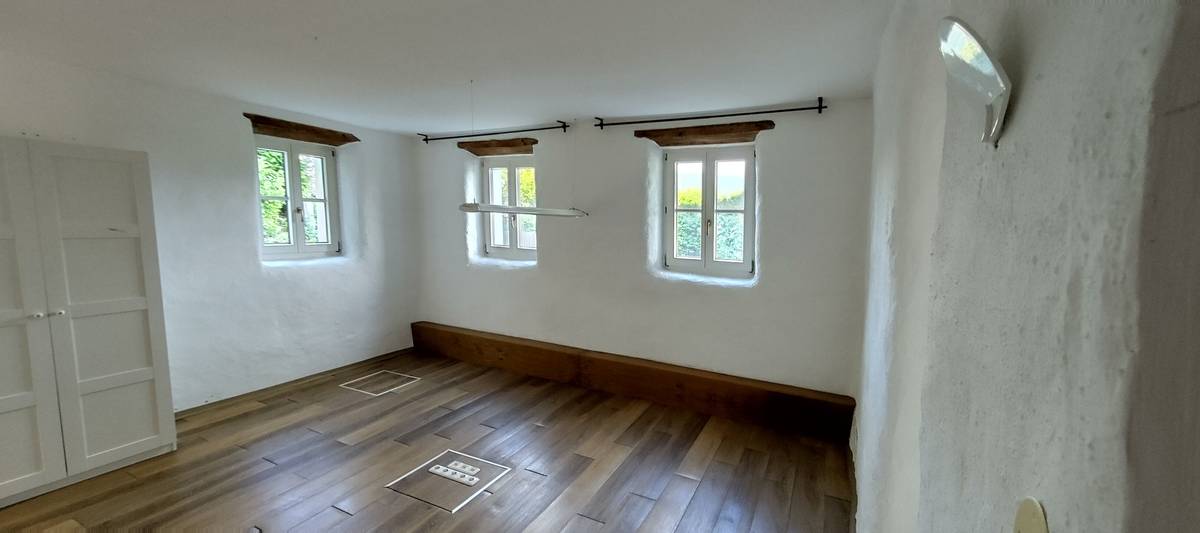 Badeplatz und 3-Zimmer-Wohnung direkt am Attersee - Ansicht 3