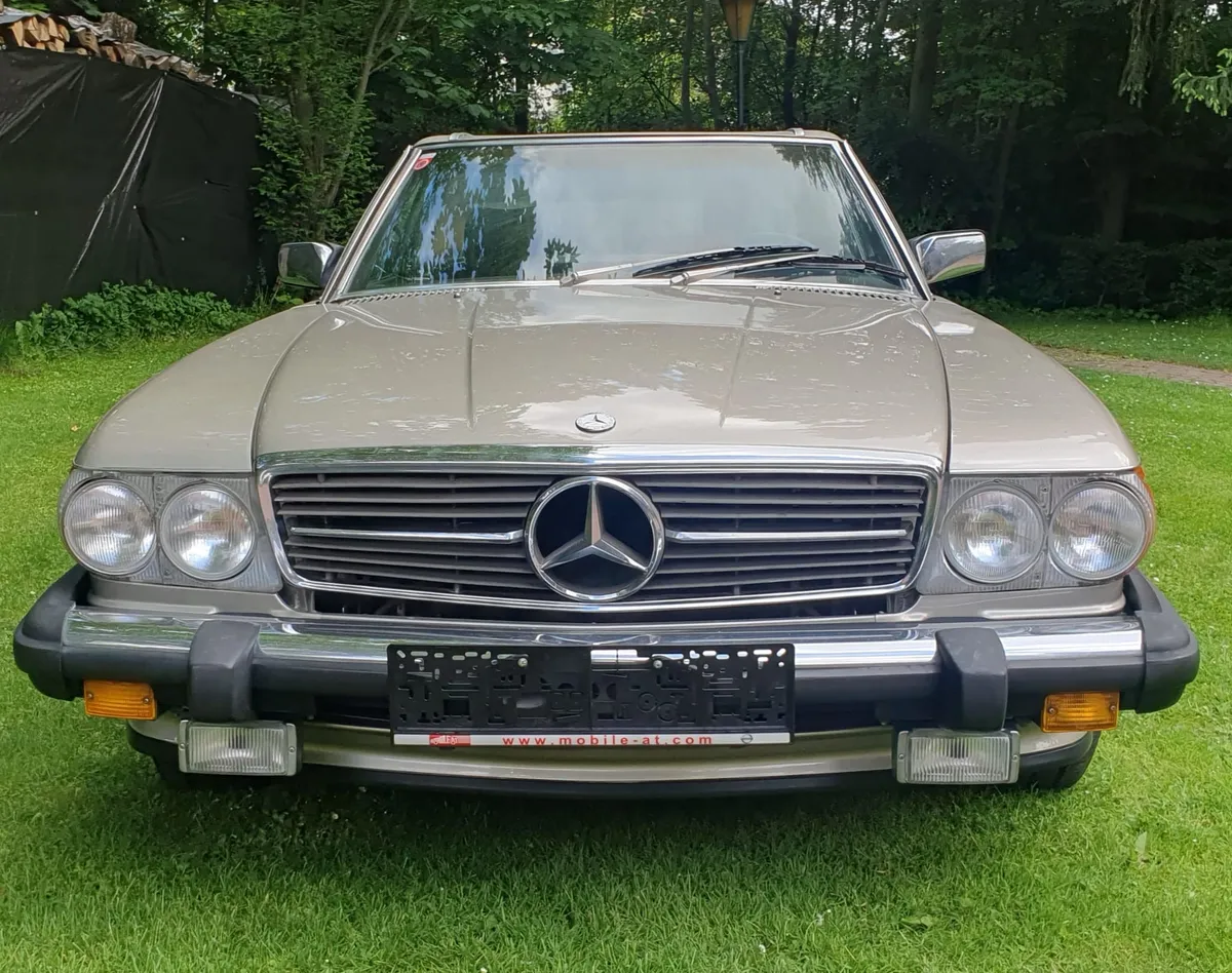 mercedes-benz-sl-560-r107-1986
