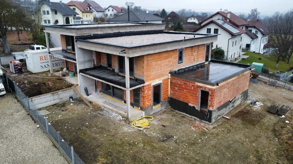 NUR NOCH 1x EINHEIT FREI - Schlüsselfertige und stilvolle Doppelhäuser in Roitham – pohled 2