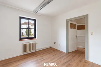 1-Zimmer-Gewerbeimmobilie mieten in Kirchdorf an der Krems – 13 m², € 208