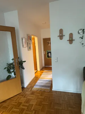 3-Zimmer-Wohnung mieten in Gmunden – 95 m², € 1.200 – Bild 2 von 8