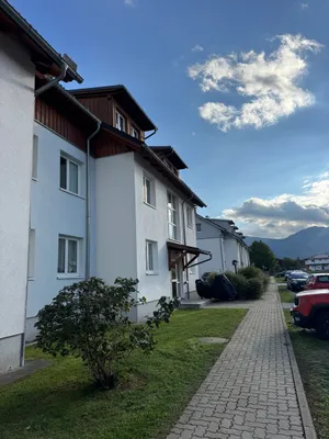 3-Zimmer-Wohnung mieten in Gmunden – 95 m², € 1.200 – Bild 1 von 8