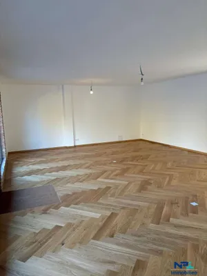 2-Zimmer-Gewerbeimmobilie mieten in Baden – 79 m², € 1.558 – Bild 7 von 11