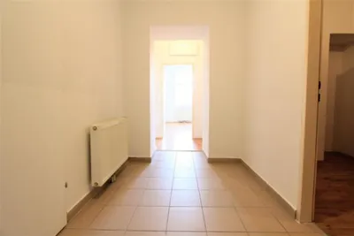 Unbefristete 2-Zimmer-Wohnung in zentraler Lage! – Bild 3