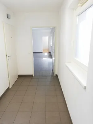Gewerbeimmobilie mieten in Wien – 147 m², € 1.446