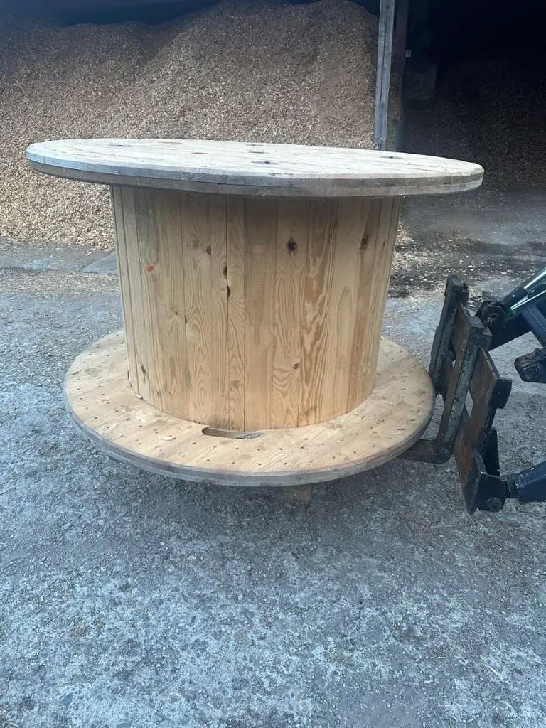 Stehtisch Kabeltrommel, € 89,- (9710 Feistritz an der Drau)