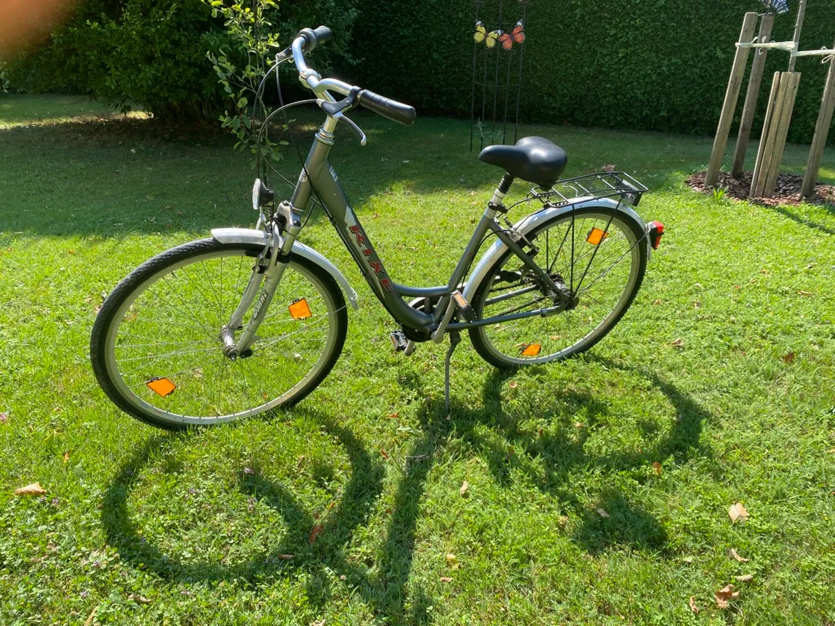 fahrradhelm mit visier amazon VICTGOAL Mountainbike Helm mit magnetischem Brille Abnehmbarer Visier, Rennradhelm mit LED Rücklicht Größe M/L/XL für Erwachsenen Herren Damen (WH-UK, L: 57-61cm) Sport & Freizeit Brennpaste – Die sichere Farbe:Noir Touring Trailer