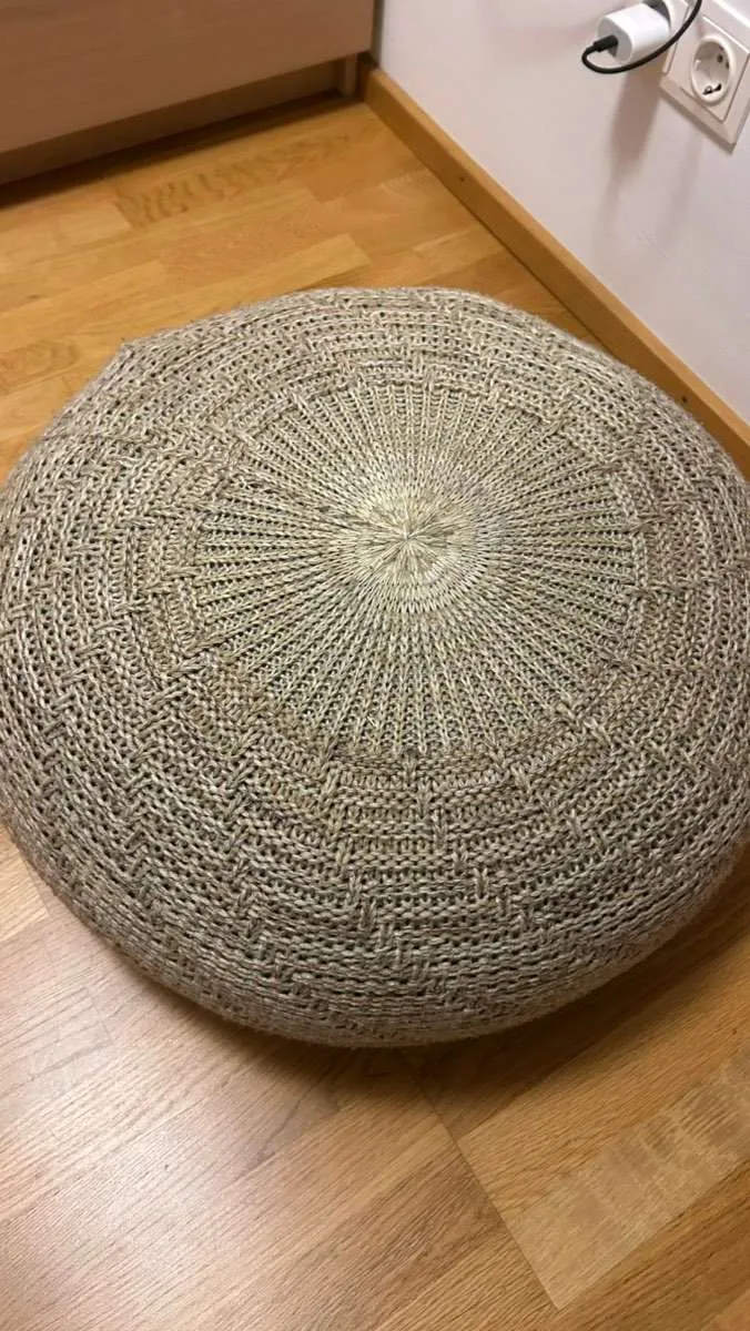 Ikea Bodenkissen Sitzkissen Poef SANDARED, € 25,- (5020 Salzburg)