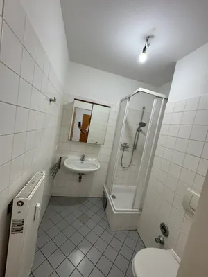 2-Zimmer-Wohnung mieten in Linz – 32 m², € 496 – Bild 3 von 9