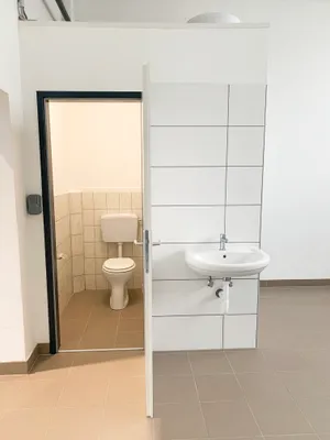 Gewerbeimmobilie mieten in Linz – 325 m², € 4.353 – Bild 18 von 32