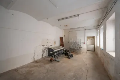 2-Zimmer-Gewerbeimmobilie kaufen in Wien – 82,07 m², € 175.000 – Bild 2 von 12