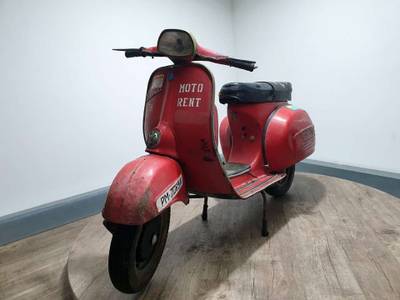 Vespa Moto 160 GT AKTIONSROLLER!