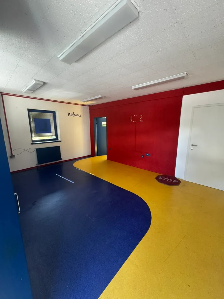 Geschäftslokal samt Parkplatz zur Miete - Neuhofen/ Krems - Ansicht 2