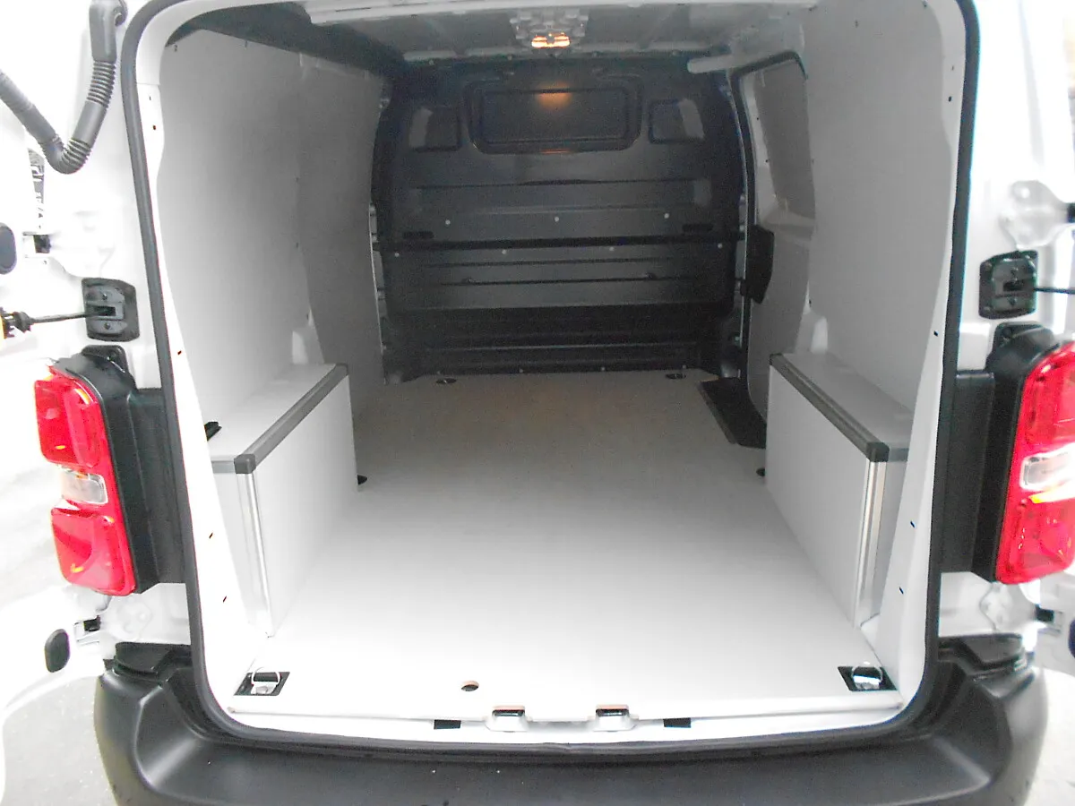 Peugeot Expert Kasten L2 BlueHDi 120 S&S M Transporter / Kastenwagen – Bild 6