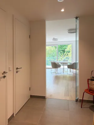 Komfortabel, ruhig, grün - überdachter Balkon – Bild 3