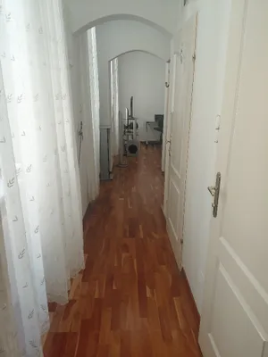 Komplett ausgestattete Single- oder Pärchenwohnung in Schönbrunn Nähe