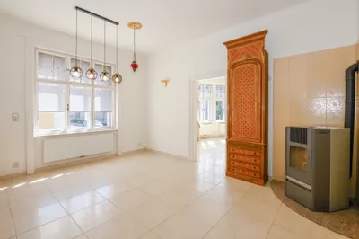 10-Zimmer-Gewerbeimmobilie kaufen in Wiener Neustadt – 300 m², € 849.900 – Bild 2 von 18