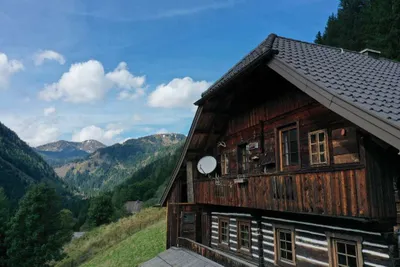 Wohnung kaufen in Feldkirchen – 175 m², € 350.000 – Bild 2 von 10