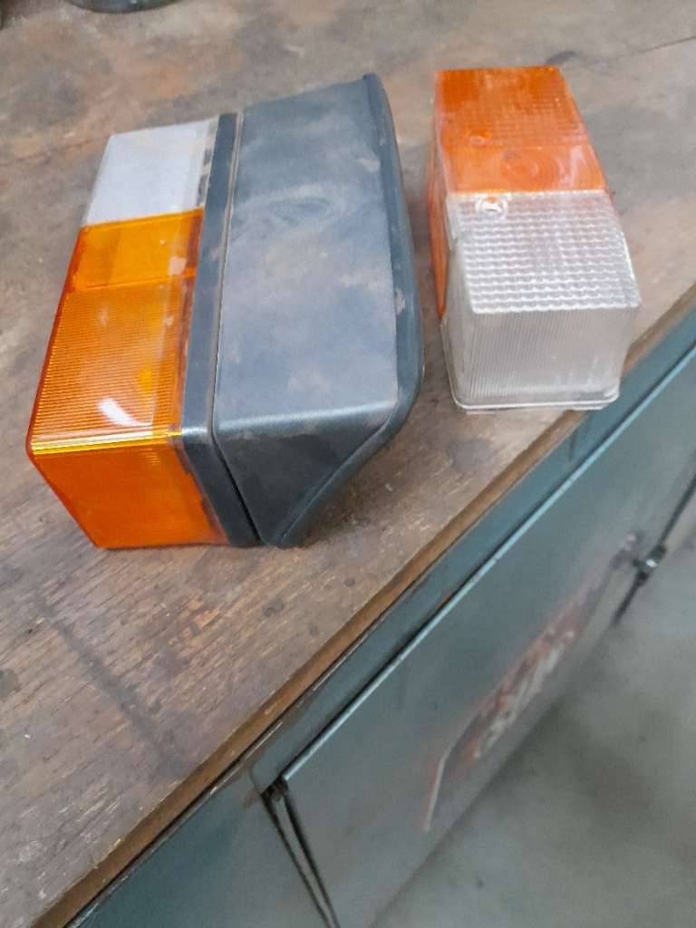 Jeep / Traktor / Oldtimer Kotflügellicht ( Blinker/ Standlicht )