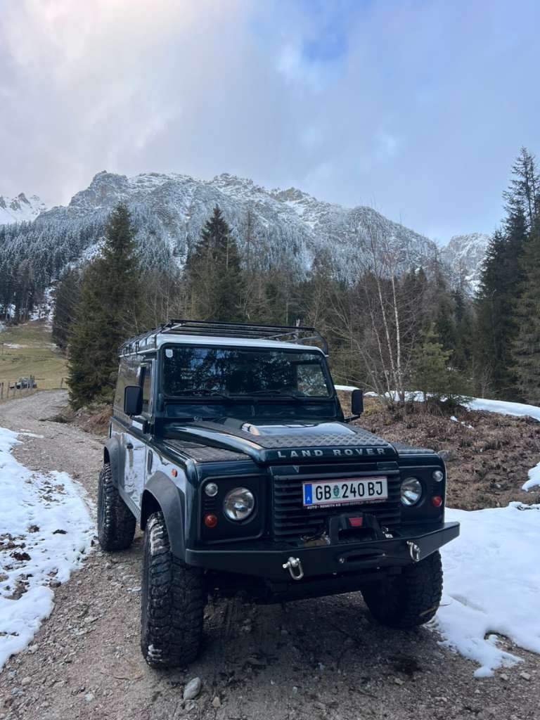 Land Rover Defender 2.2l Defender 90 Hardtop, E SUV / Geländewagen