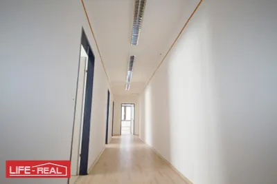 7-Zimmer-Gewerbeimmobilie mieten in Linz – 175 m², € 1.720 – Bild 4 von 11