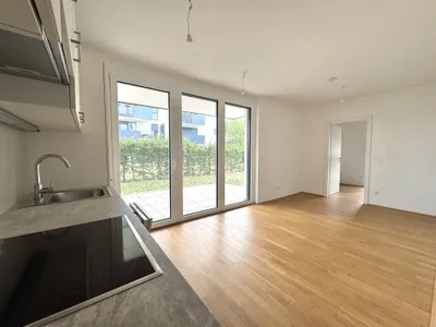Großzügiger Garten mit viel Platz für Ihre Ideen - Moderner Zweitbezug nahe Kagraner Platz – Bild 3