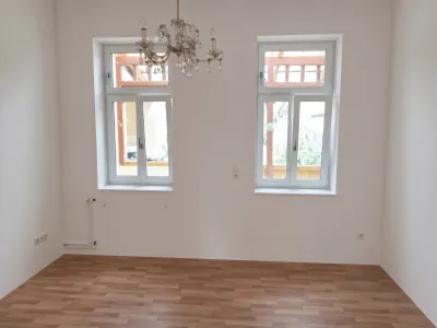 4-Zimmer-Haus mieten in Gänserndorf – 130 m², € 1.200 – Bild 2 von 11