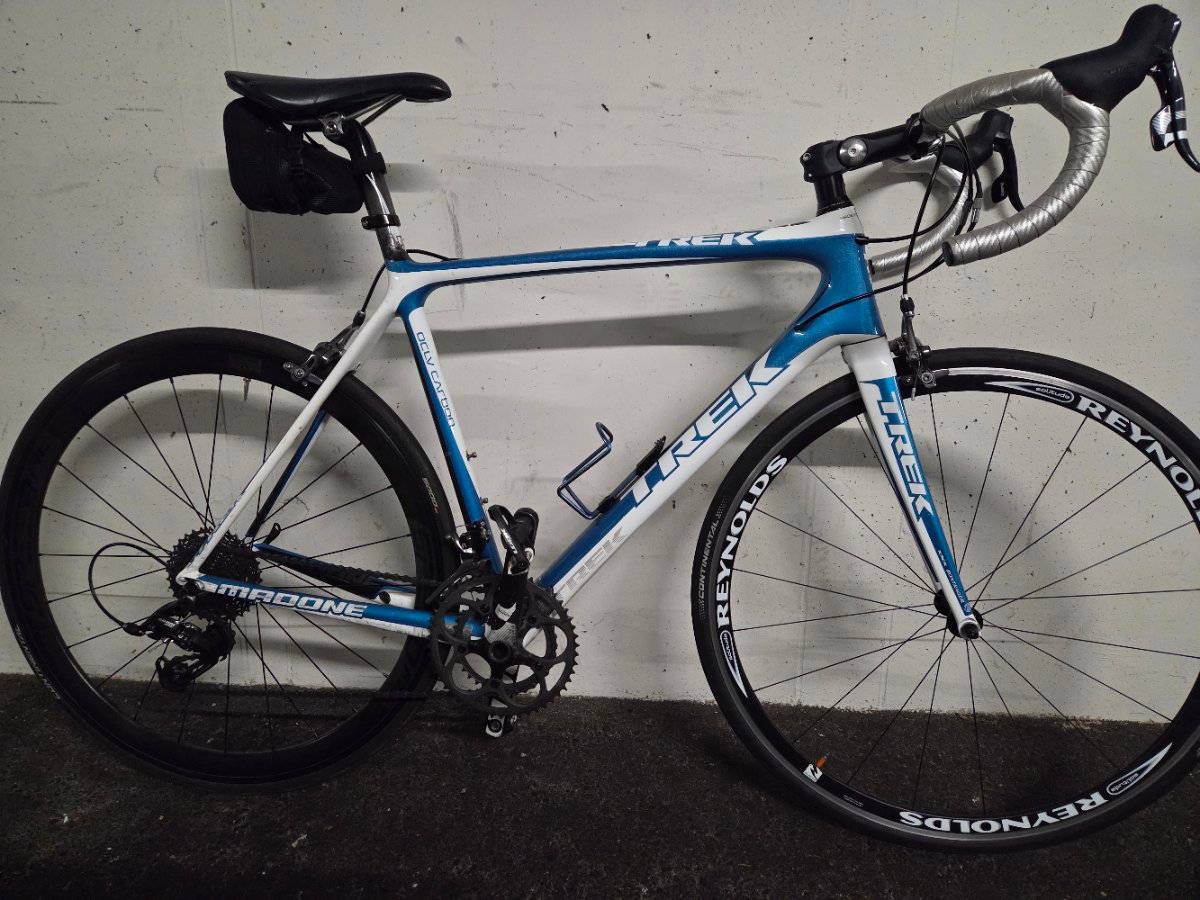 TREK MADONE oclv VOLLCARBON Rennrad mit vertsellbarem Vorbau unter 7kg