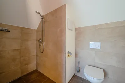 3-Zimmer-Wohnung mieten in Kufstein – 110 m², € 1.735 – Bild 7 von 8
